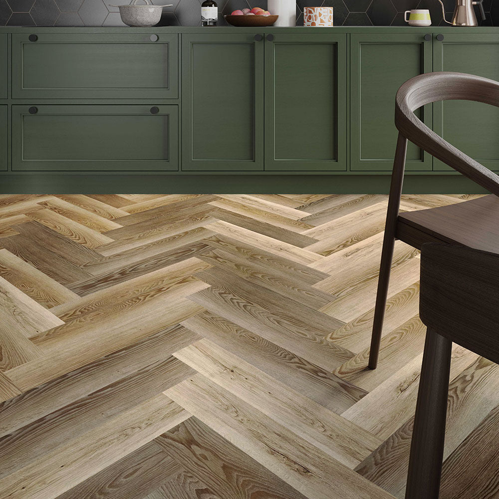 GOLDEN OAK HERRINGBONE