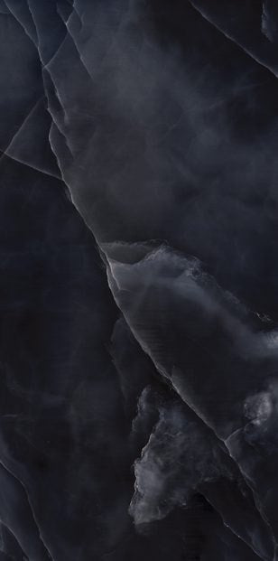 MYTHOS BLACK