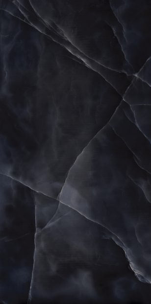 MYTHOS BLACK