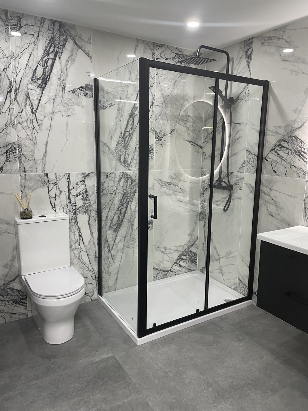 MILAS BLACK GRANDE CARRARA